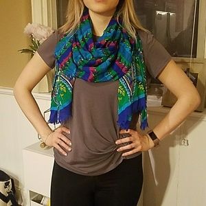 Rare Vera Bradley Soft Fringe Scarf